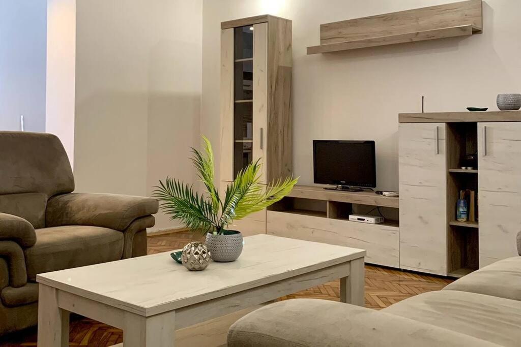 Central City Apartment Skopje Exterior foto